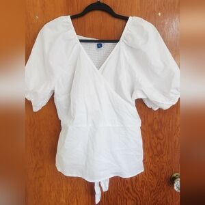 Old Navy flowy wrap t-shirt blouse